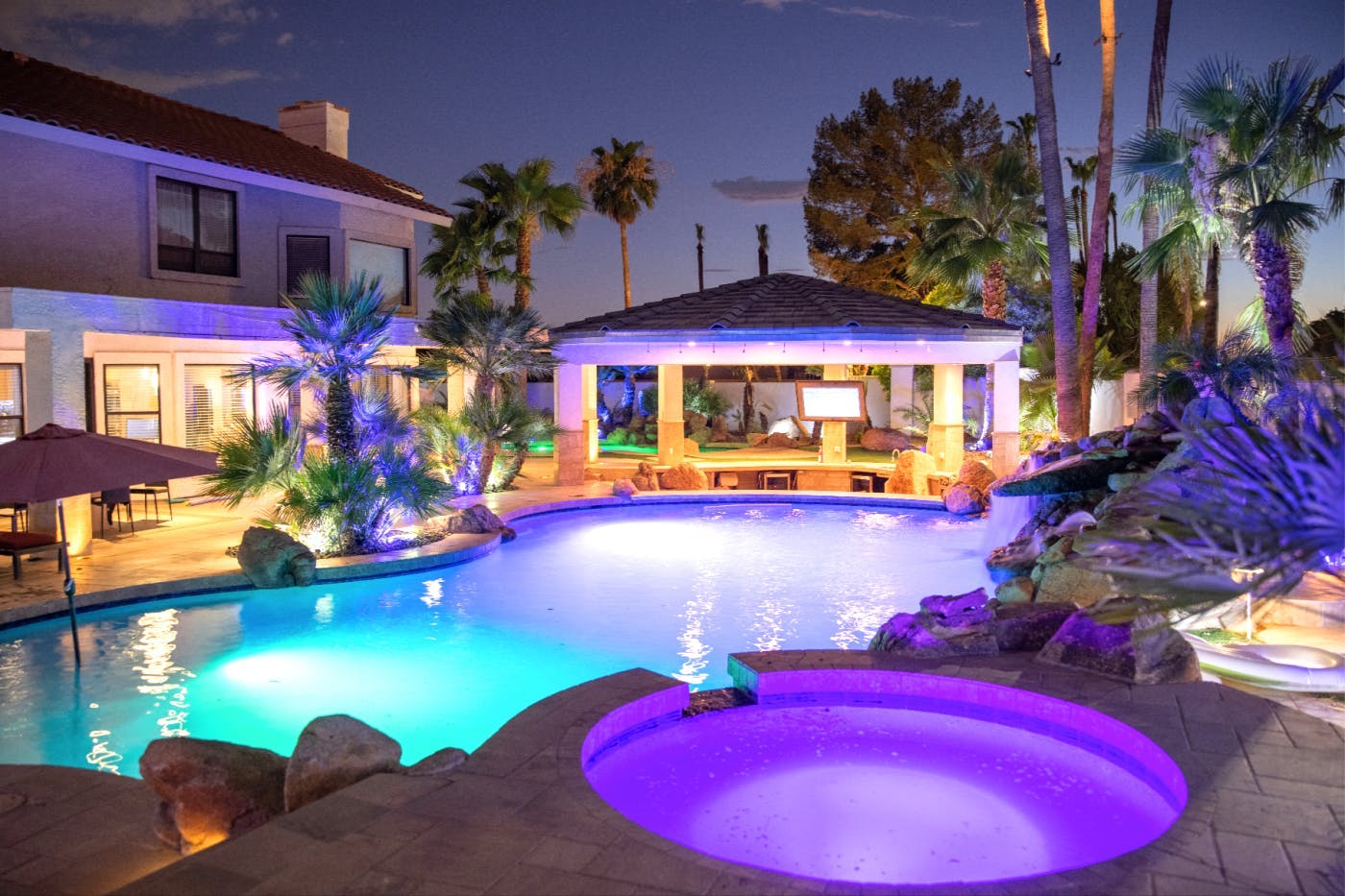 Epic Private Resort- Features 2 Heated Pools And Jacuzzi