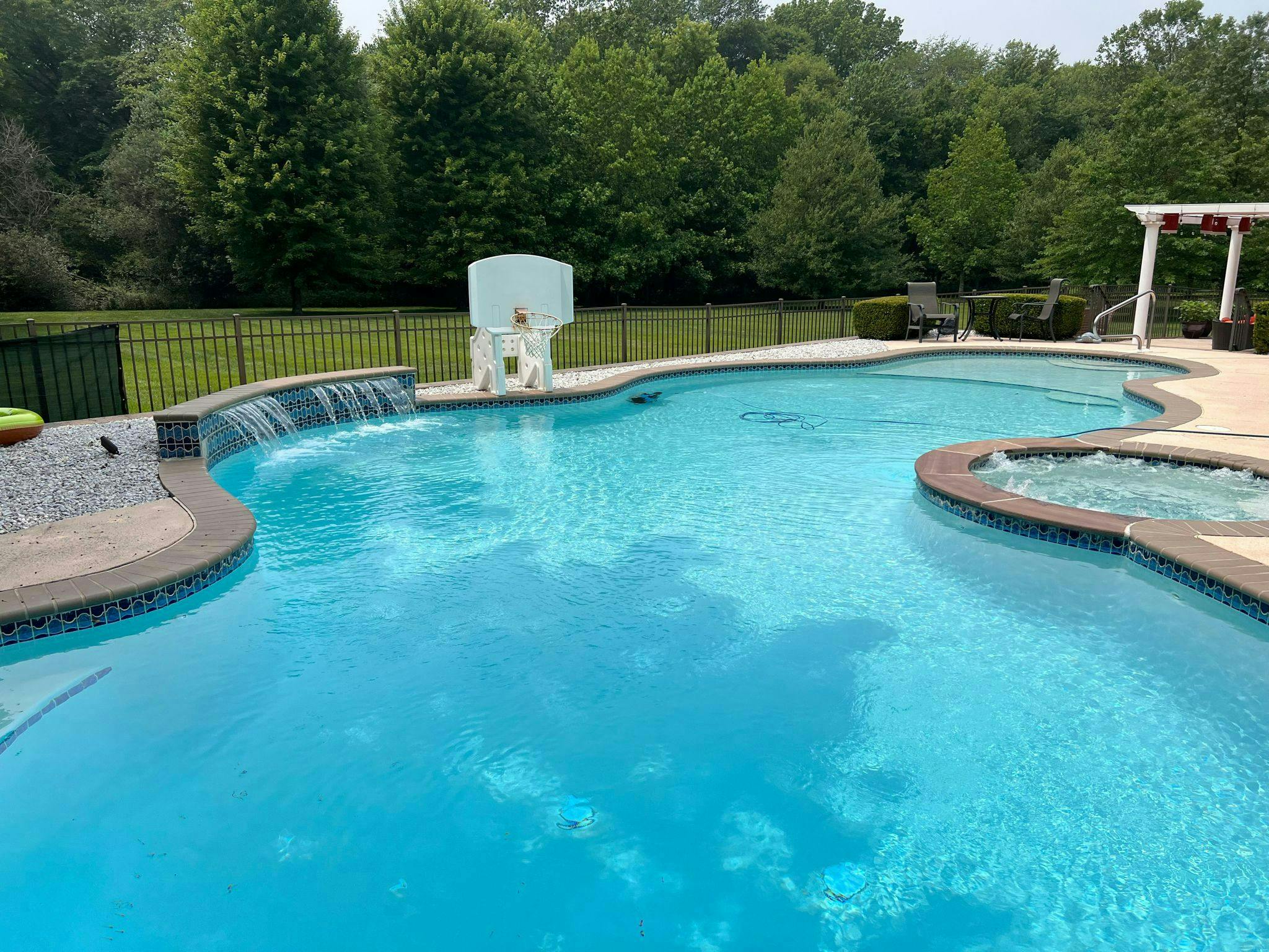 Large Inground Pool with Hot Tub