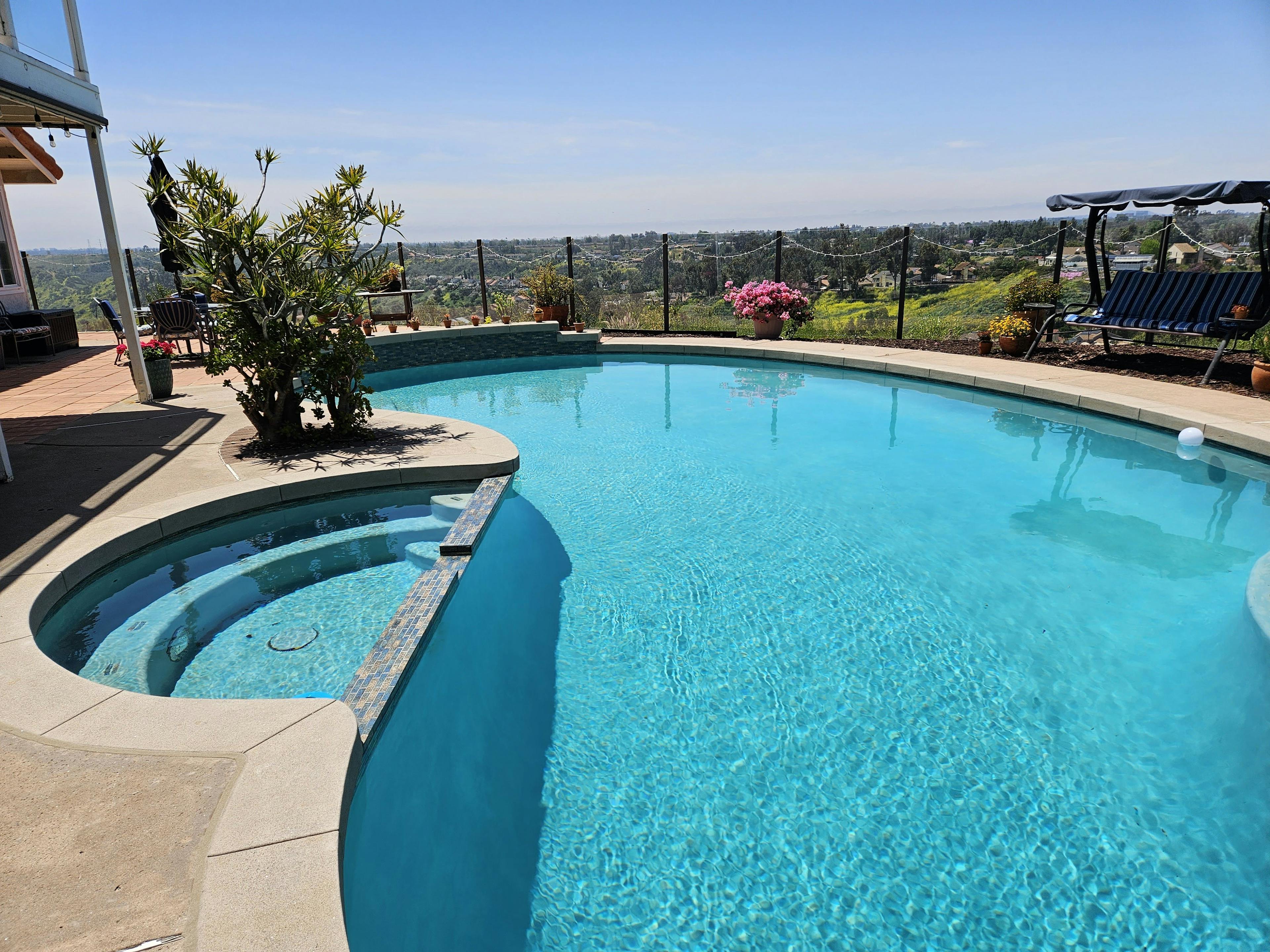 Great Pool, Fantastic Views Of San Diego!