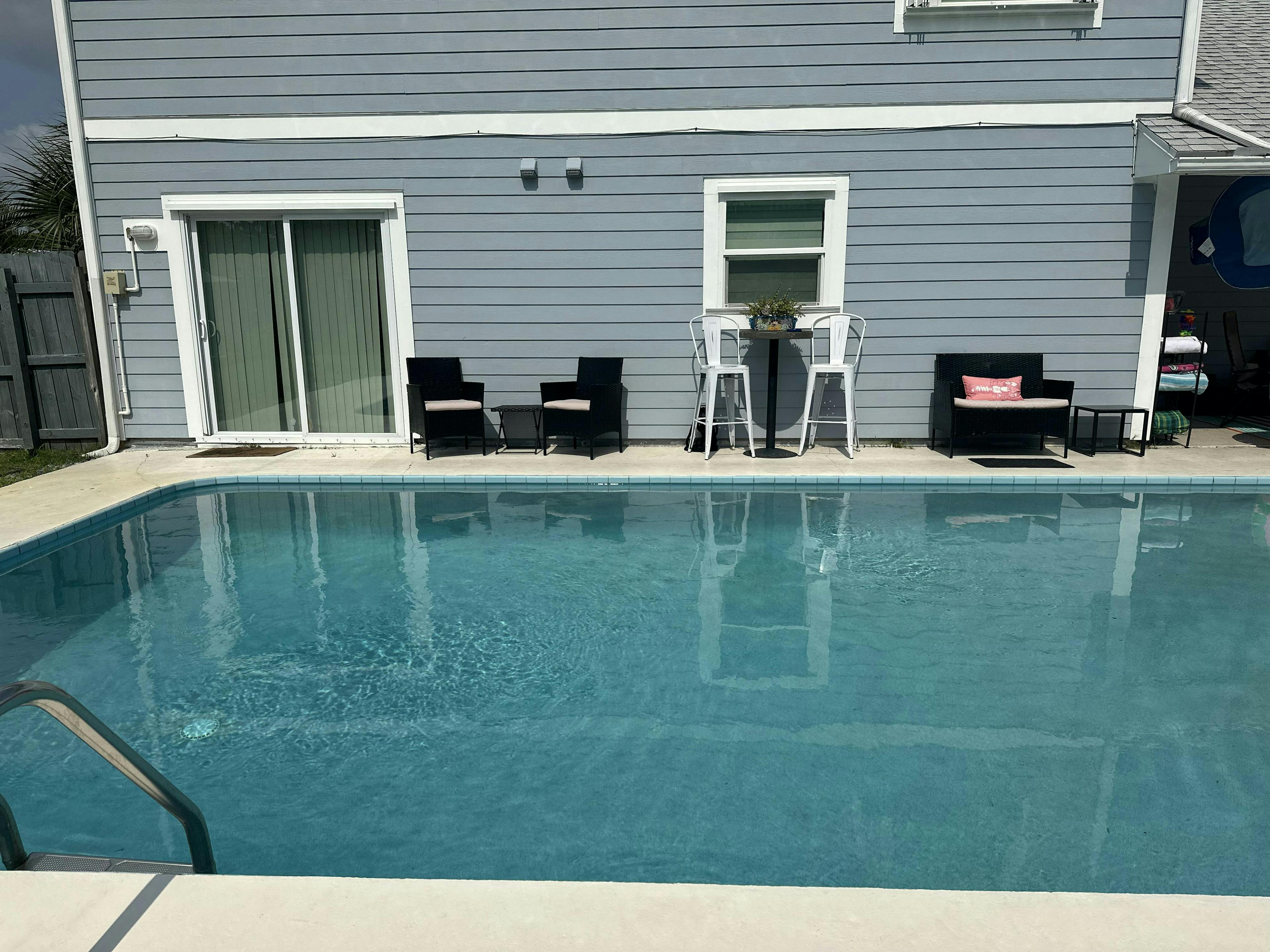 Serenity Splash, Ultimate Poolside Retreat