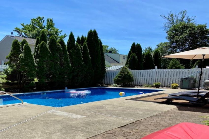 Your private oasis (2 hour minimum)😎🏊🏼‍♀️☀️