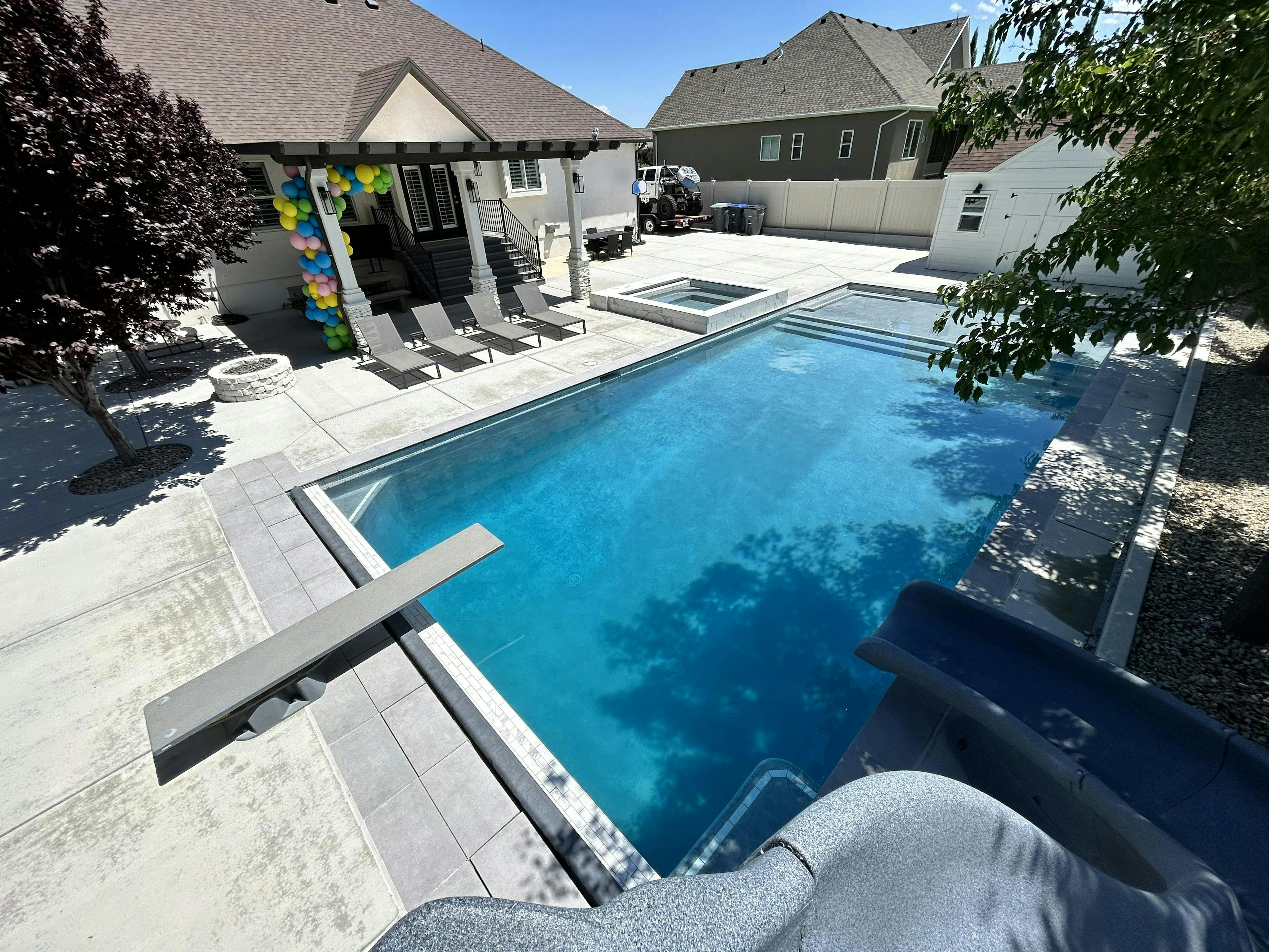 Beautiful Pool & Hot Tub with Extras!
